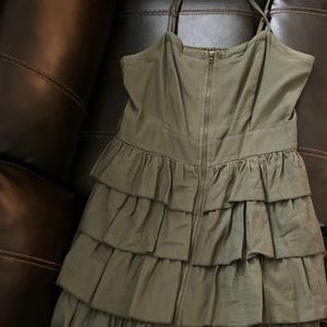 Zip up dress safe green size large